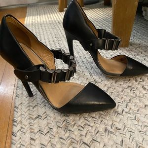 L.A.M.B. by Gwen Stefani black pumps